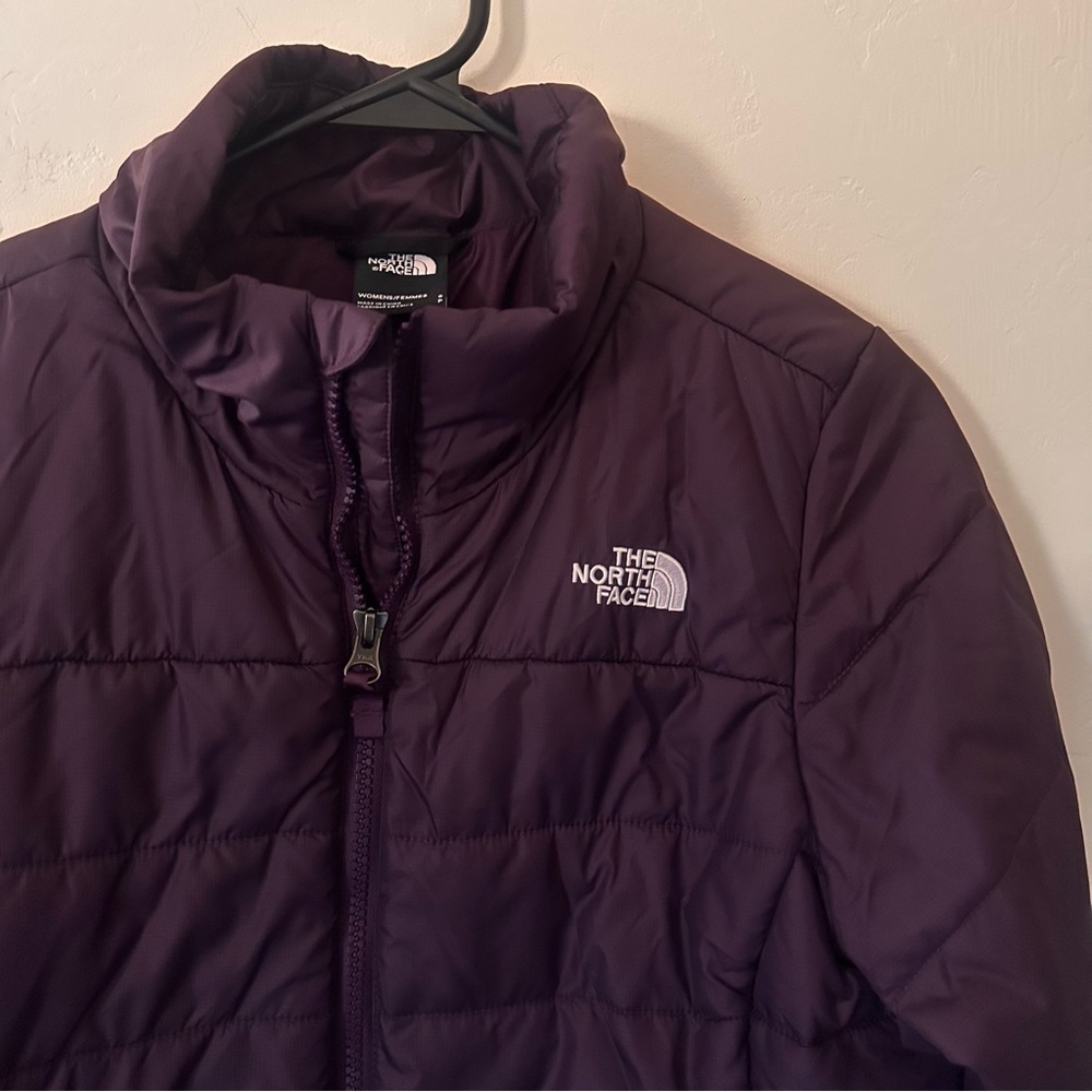 The North Face Flare Jacket | Blackberry Wine - Picture 3 of 9
